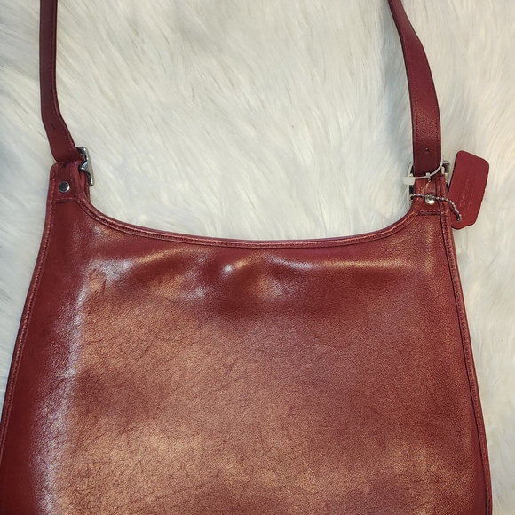 Coach Hippe Flap Vintage Red Leather Shoulder Bag #9134 - Picture 3 of 10